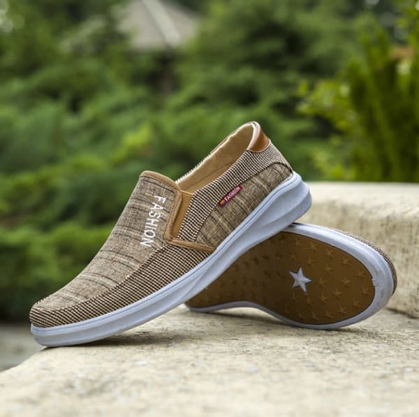 Casual shoes