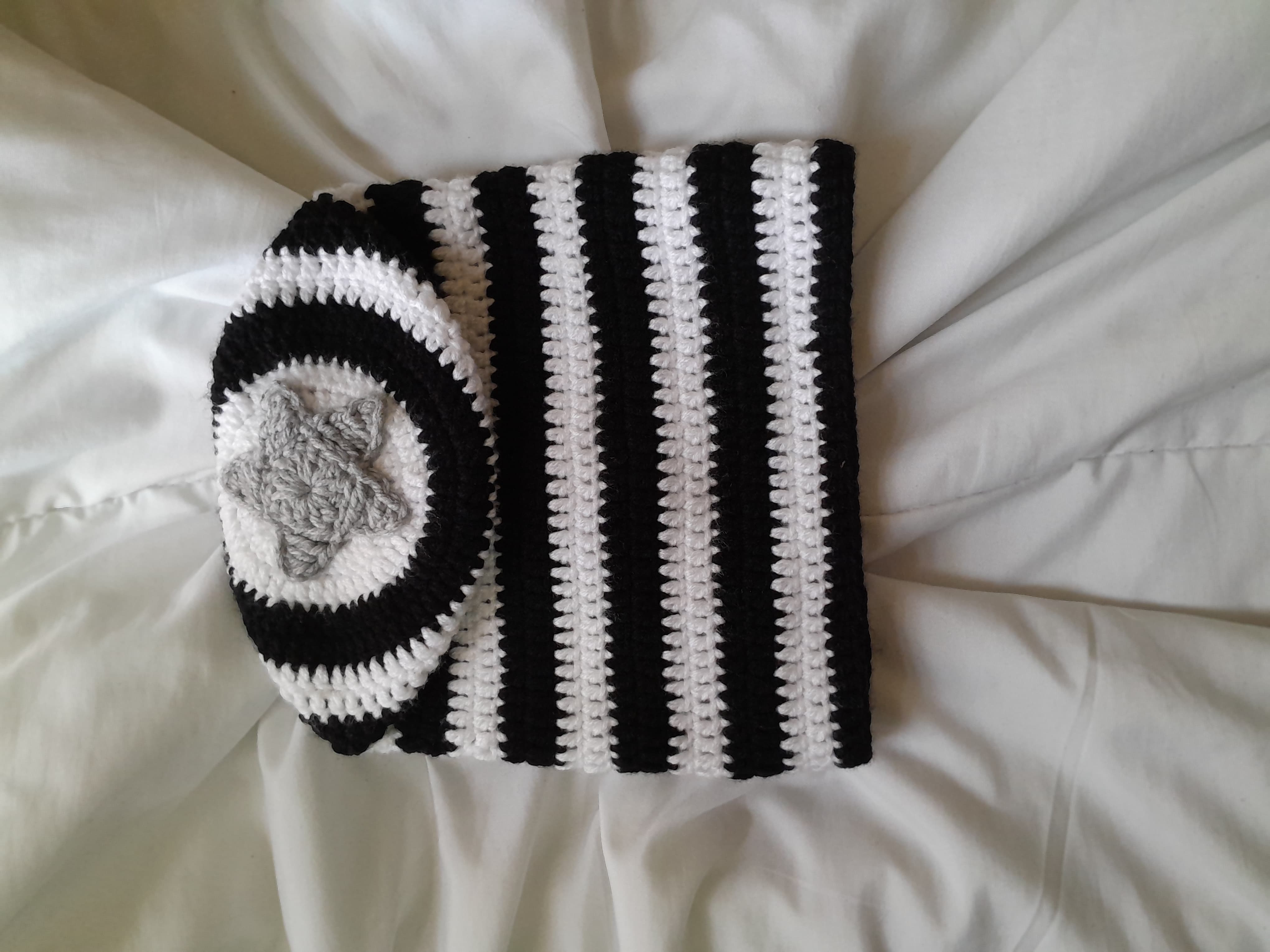 Midnight star crochet beanie