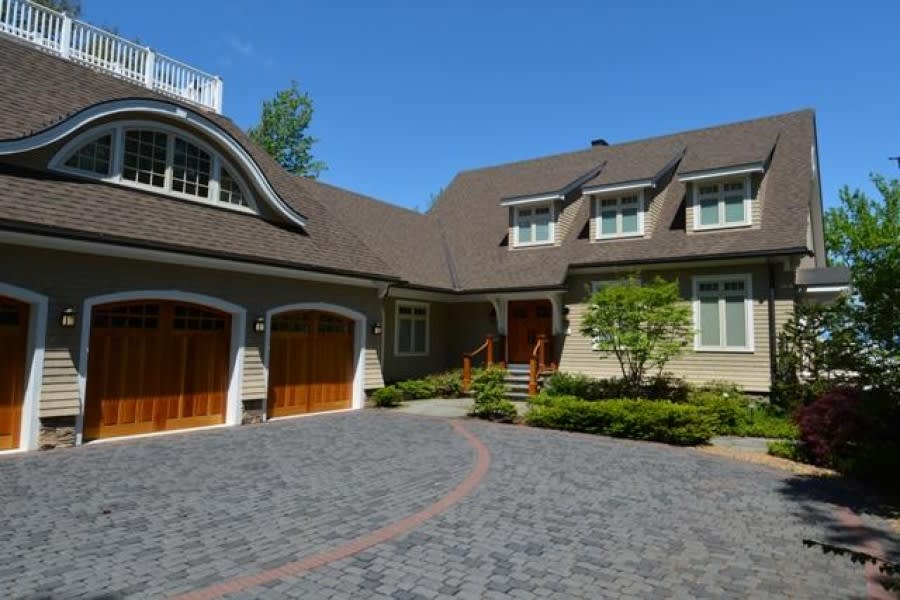 Property 554 — photo 1