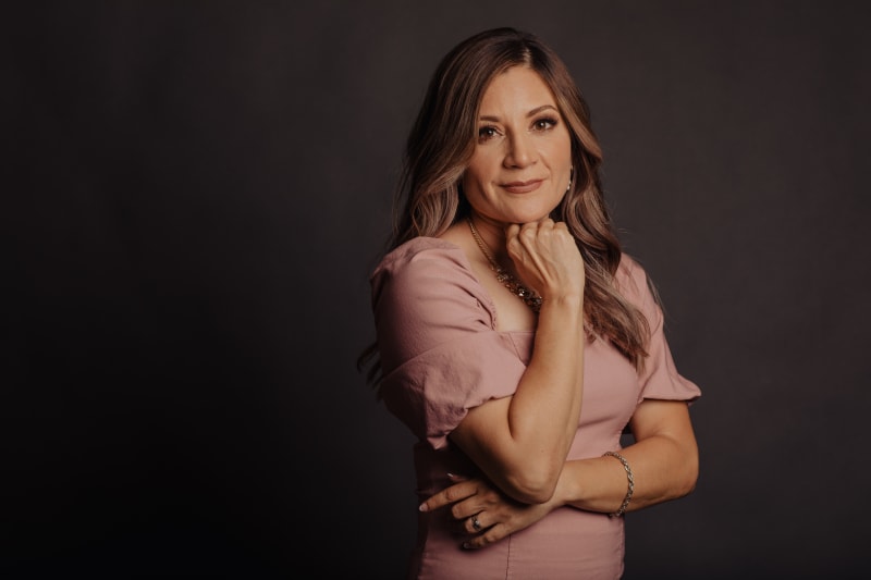 Sandra Hurtado, Asesora Financiera