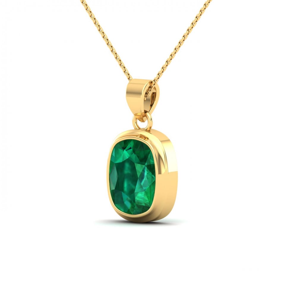 Emerald Locket (పచ్చ లాకెట్)