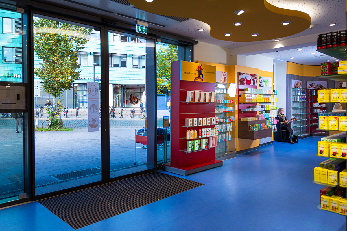 Eingang zu Linden-Arcaden