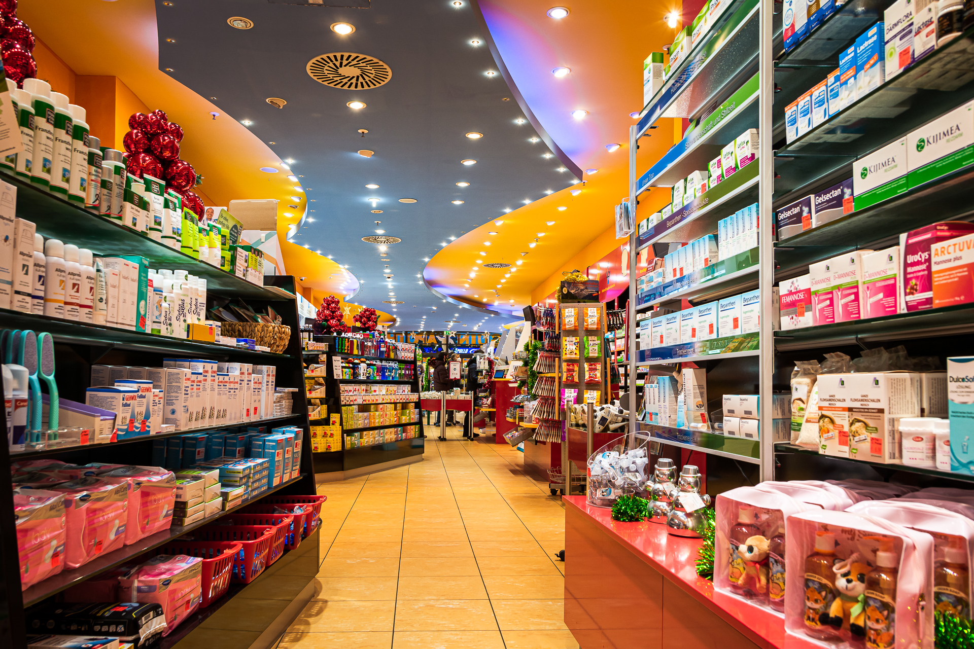 Pinguin Apotheke im Campus Center Lübeck – Sortiment & Beratung