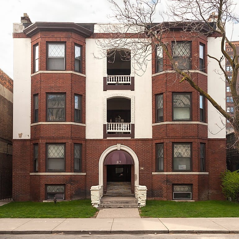 Arts and Crafts Apartments