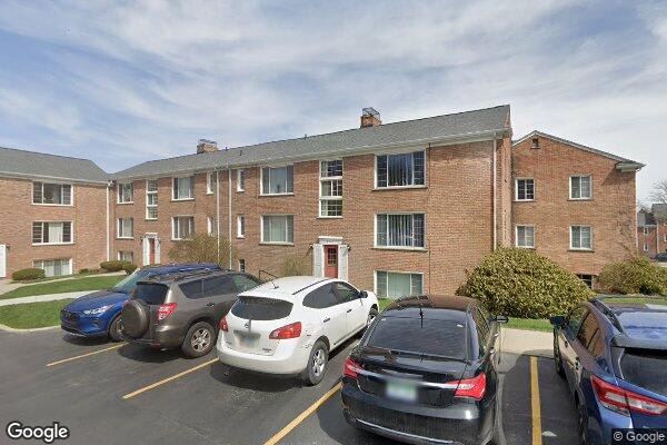 400 Nob Hill Ct