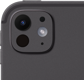 Närbild av vidvinkelkameran med 12 MP på baksidan av iPad Pro
