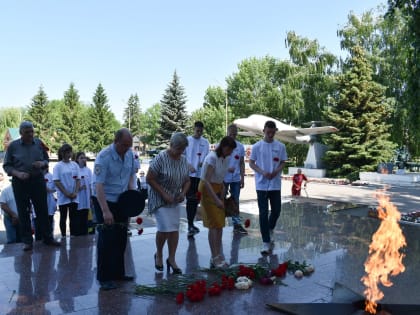 На площади Памяти и Славы состоялся митинг, посвященный Дню памяти и скорби