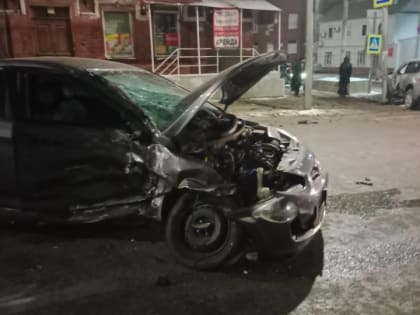 В ДТП на Зарубина пострадал 34-летний водитель "Лексуса"