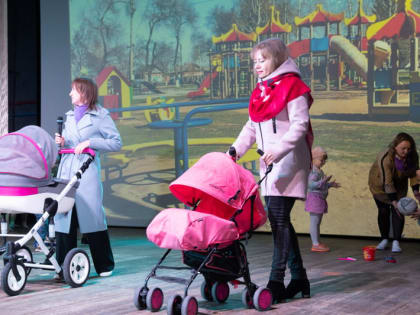 В Марксе выбрали лучшего воспитателя для участия в конкурсе «Воспитатель года»