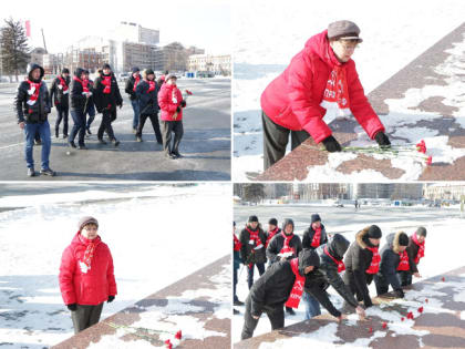 Саратов. 105-я годовщина создания Красной Армии