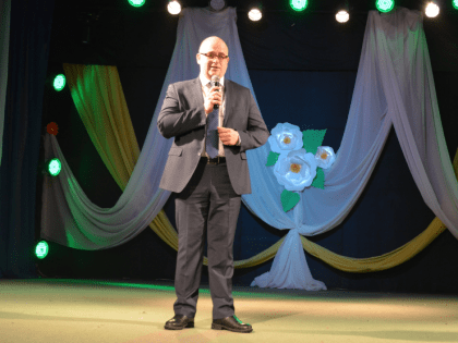 Милые женщины, а также женщины, чьи сыновья, мужья находятся в зоне боевых действий!