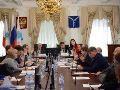 Запретить вывески на иностранных языках предлагается с 1 сентября 2024 года