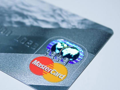 Саратовец хотел помочь подруге и перевел мошенникам 21 тысячу рублей