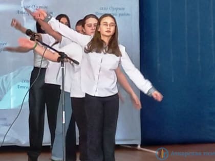 Жителей Озерного поздравили с Днем защитника Отечества