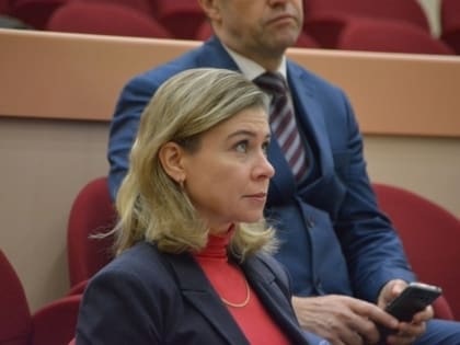 Главу КУИ обвиняют в превышении должностных полномочий: следователи считают, что она причинила Саратову ущерб на 38 миллионов рублей