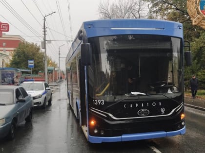 ДТП в Саратове: Пожилая женщина пострадала в троллейбусе