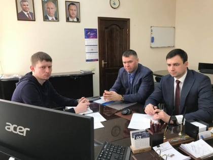 Роман Грибов призвал к строгому контролю за исполнением сроков и качеством работ на новых спортобъектах