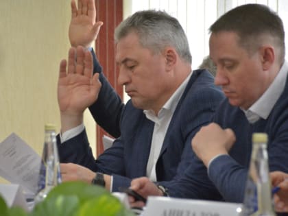 «От того, что избиратель узнает, миллион или два я заработал, ничего не изменится»: часть саратовских депутатов получит возможность не отчитываться о доходах