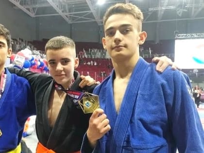 Семь медалей взяли юные марксовские спортсмены на Кубке Губернатора Самарскоей области по бразильскому джиу-джитсу