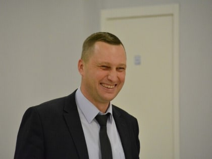 Роман Бусаргин выбрался из группы аутсайдеров национального рейтинга губернаторов, но все еще на грани