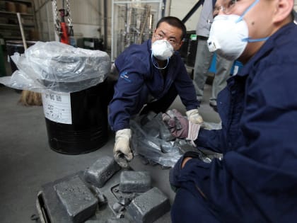 Bloomberg: как Китай оказался лидером по добыче и переработке редкоземельных металлов и почему это тревожит остальной мир