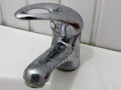 В двух районах Саратова отключили воду до полуночи