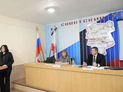 Глава района Фёдор Калмыков провел очередное заседание постоянно действующего совещания