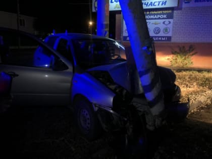 ДТП в Энгельсе: пострадали пожилой водитель и пассажирка