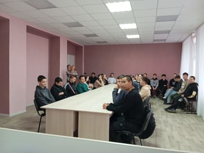 Встреча с выпускниками: новые горизонты образования в Марксе