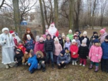 В Волжском районе проходят новогодние елки