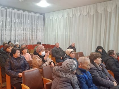 ВСТРЕЧА ГЛАВЫ РАЙОНА В СЕЛЕ ПИОНЕРСКОЕ ПРОШЛА ПРИ АКТИВНОМ УЧАСТИИ ЖИТЕЛЕЙ