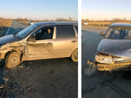 Госпитализировали всех: в ДТП в Балаковском районе пострадали девушка-водитель, мужчина и его пассажирка