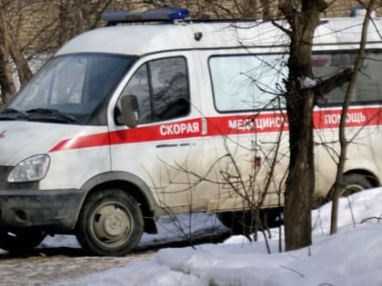 В Саратове при падении с высоты пострадал подросток. Его состояние тяжелое