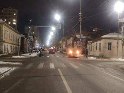 На Первомайской пожилой велосипедист врезался в "Шкоду"