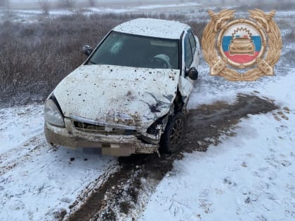 Утром на саратовской трассе погиб пожилой водитель