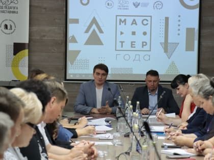 В Саратове с представителем Минпросвещения России обсудили вопросы развития среднего профессионального образования