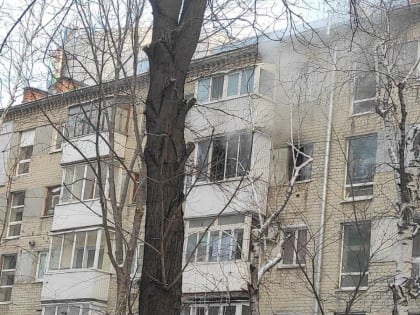 В центре Саратова горела квартира в многоэтажном доме: подробности