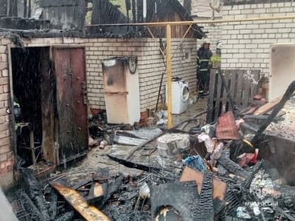 Пожар в частном доме в Волжском районе