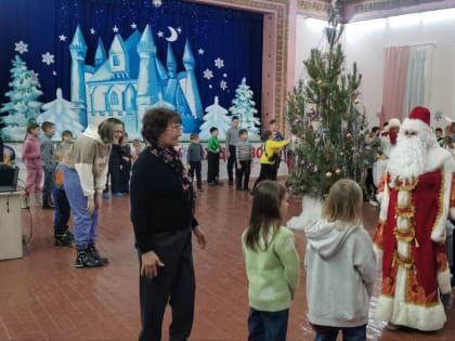 В РДДиЮ состоялось мероприятие "У зимних ворот игровой хоровод"