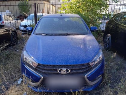 Приставы Саратовской области продолжают конфискацию автомобилей для армии