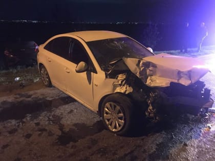 В ДТП на федеральной трассе пострадали двое подростков, на Волжском проспекте — водитель Hyundai