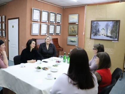 Татьяна Ерохина встретилась с родными мобилизованных жителей Базарно-Карабулакского района