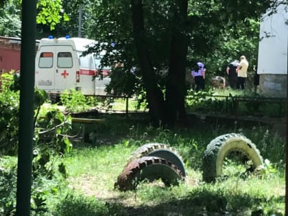 В Саратове погиб выпавший из окна полуторагодовалый мальчик