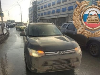 В Саратове два пешехода попали под колеса иномарок