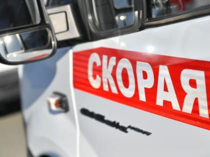 В Балаково неадекватный пациент напал с ножом на фельдшеров скорой