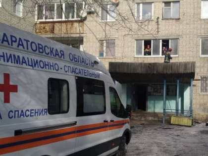 Молодой мужчина погиб при падении с пятого этажа на козырек подъезда