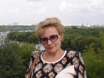 Первый замминистра Минздрава РФ наградил заведующую отделением функциональной диагностики Балаковской районной поликлиники