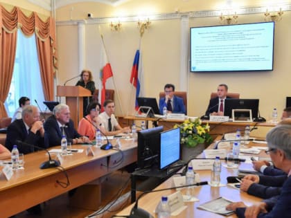 Роман Бусаргин предложил развивать новые специальности Вавиловского университета