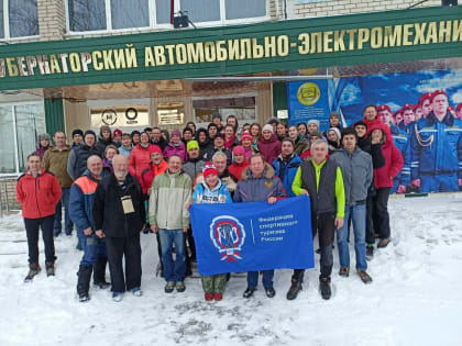 Снег, лед, лавинная опасность: В Балакове прошел обучающий семинар по безопасности в спортивном туризме