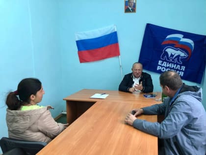 Иван Бабошкин поможет жительнице Озинского района пройти обследование у окулиста